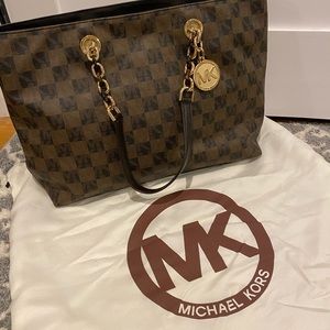 Michael Kors Cynthia Large Tote